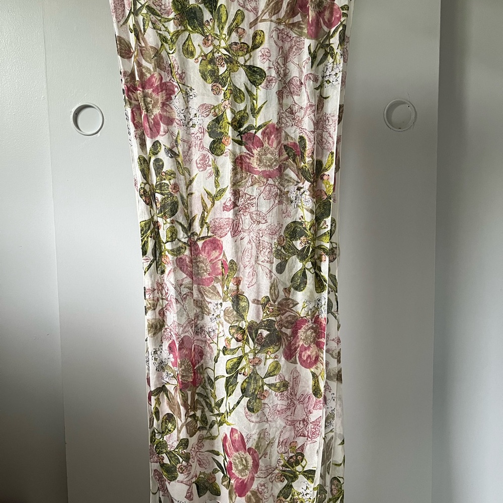 Jacqueline Ferrar floral silk scarf